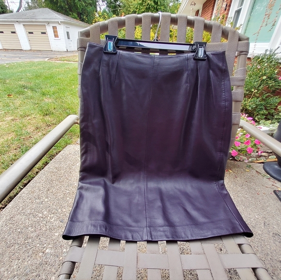 VINTAGE Butter soft purple leather suit Size 12 - Picture 5 of 11